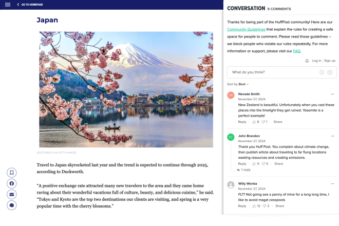 Japan-Reise: Blick auf den Berg Fuji mit Kirschblüten und Boot auf dem See. Beliebtes Urlaubsziel.