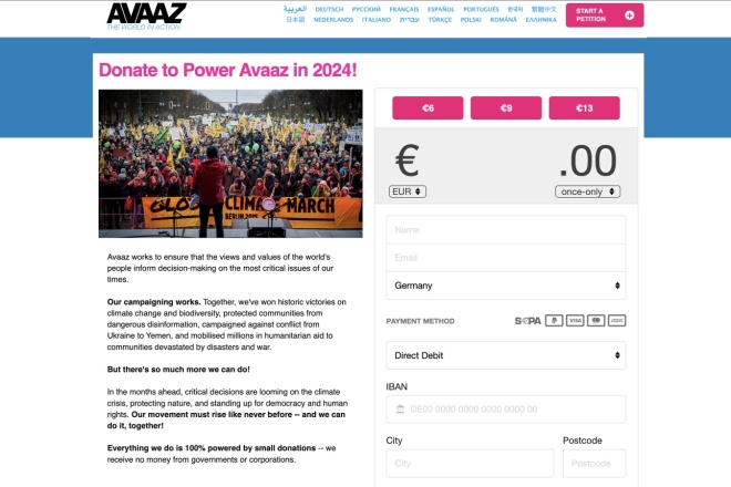 Avaaz-Spendenseite: Menschenmenge demonstriert für Klimaschutz, mit sichtbaren Spendenformularfeldern.